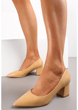 Brązowe Czółenka na Niskim Kwadratowym Słupku z Imitacji Skóry Diljana ze sklepu born2be.pl w kategorii Czółenka - zdjęcie 188887034