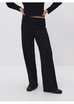 Reserved - Spodnie z szeroką nogawką - czarny ze sklepu Reserved w kategorii Spodnie damskie - zdjęcie 188887402