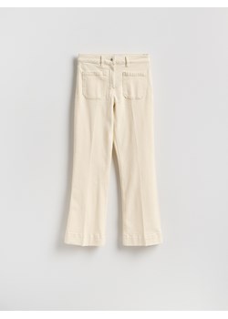 Reserved - Jeansy flare - kremowy ze sklepu Reserved w kategorii Jeansy damskie - zdjęcie 188887604