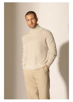 Perfect Cashmere Kaszmirowy golf "Trevor" w kolorze kremowym ze sklepu Limango Polska w kategorii Swetry męskie - zdjęcie 188901214