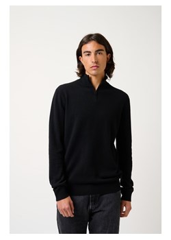 AUTHENTIC CASHMERE Kaszmirowy sweter "Ambin" w kolorze czarnym ze sklepu Limango Polska w kategorii Swetry męskie - zdjęcie 188901314