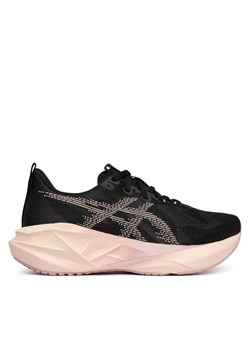 Buty do biegania Asics Novablast 5 1012B765 Czarny ze sklepu eobuwie.pl w kategorii Buty sportowe damskie - zdjęcie 188902582
