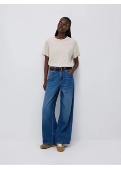 Reserved - T-shirt z haftowanym napisem - beżowy ze sklepu Reserved w kategorii Bluzki damskie - zdjęcie 188906692