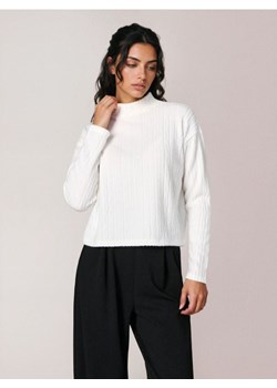 Sinsay - Bluzka ze strukturalnym wzorem - kremowy ze sklepu Sinsay w kategorii Bluzki damskie - zdjęcie 188908771