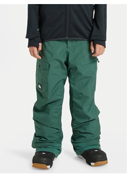 Quiksilver Spodnie snowboardowe Utility EQBTP03057 Zielony Regular Fit ze sklepu MODIVO w kategorii Spodnie chłopięce - zdjęcie 188918930
