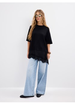 Mohito - T-shirt z ozdobną koronką - czarny ze sklepu Mohito w kategorii Bluzki damskie - zdjęcie 188928681