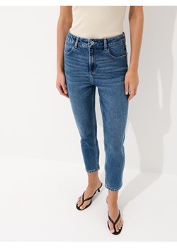 Mohito - Jeansy mom slim petite - niebieski ze sklepu Mohito w kategorii Jeansy damskie - zdjęcie 188928840