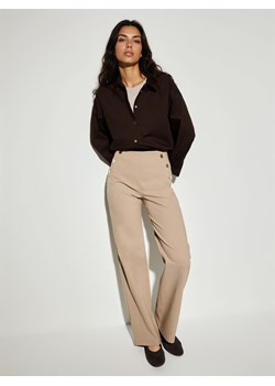 Mohito - Beżowe spodnie z szeroką nogawką - beżowy ze sklepu Mohito w kategorii Spodnie damskie - zdjęcie 188929183