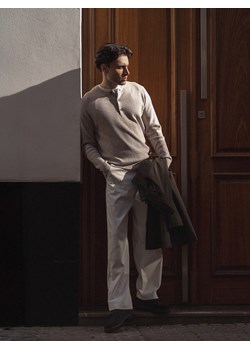 Reserved - Spodnie chino straight - biały ze sklepu Reserved w kategorii Spodnie męskie - zdjęcie 188930142