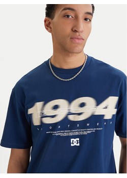 DC Shoes T-Shirt Blurry Years EDYZT04363 Granatowy Regular Fit ze sklepu MODIVO w kategorii T-shirty męskie - zdjęcie 188931604