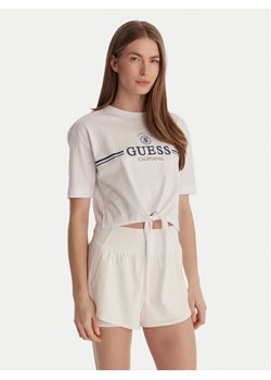Guess T-Shirt V6GI20 K3509 Biały Regular Fit ze sklepu MODIVO w kategorii Bluzki damskie - zdjęcie 188935241