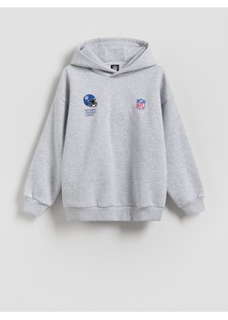 Reserved - Bawełniana bluza NFL - jasnoszary ze sklepu Reserved w kategorii Bluzy chłopięce - zdjęcie 188939882
