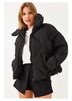 Bianco Lucci Kurtka zimowa w kolorze czarnym ze sklepu Limango Polska w kategorii Kurtki damskie - zdjęcie 188950734