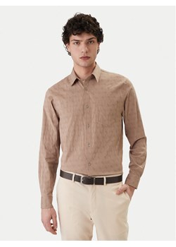 Guess Koszula M6GH18 W1713 Beżowy Regular Fit ze sklepu MODIVO w kategorii Koszule męskie - zdjęcie 188953040