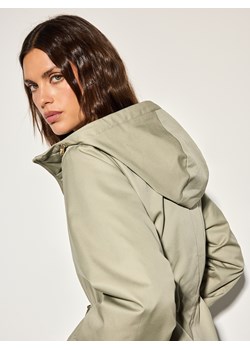 Mohito - Zielona kurtka parka - oliwkowy ze sklepu Mohito w kategorii Kurtki damskie - zdjęcie 188954471