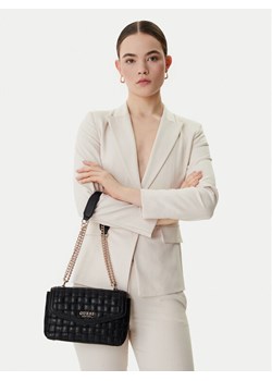 Torebka Guess Sandy HWWG84 18210 Czarny ze sklepu eobuwie.pl w kategorii Listonoszki - zdjęcie 188960974