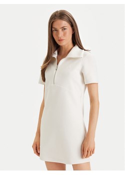 Calvin Klein Sukienka codzienna LV044F207G Beżowy Regular Fit ze sklepu MODIVO w kategorii Sukienki - zdjęcie 188965140