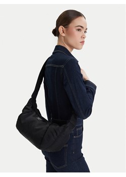 Guess Jeans Torebka W6RZ15 WK512 Czarny ze sklepu MODIVO w kategorii Listonoszki - zdjęcie 188967513