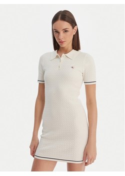 Calvin Klein Sukienka codzienna Microcable LV047F323G Beżowy Slim Fit ze sklepu MODIVO w kategorii Sukienki - zdjęcie 188967550