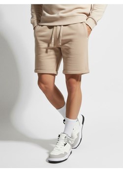 Sinsay - Szorty - beżowy ze sklepu Sinsay w kategorii Spodenki męskie - zdjęcie 188970641