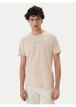 Guess T-Shirt M6GI27 K3249 Różowy Regular Fit ze sklepu MODIVO w kategorii T-shirty męskie - zdjęcie 188979700