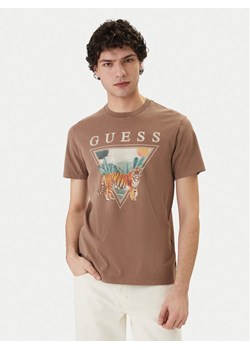 Guess T-Shirt M6GI33 K3310 Brązowy Regular Fit ze sklepu MODIVO w kategorii T-shirty męskie - zdjęcie 188979742
