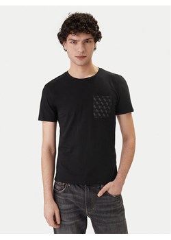 Guess T-Shirt F6GI12 K6XN4 Czarny Regular Fit ze sklepu MODIVO w kategorii T-shirty męskie - zdjęcie 188979791