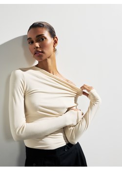 Reserved - Bluzka z ozdobnym marszczeniem - kremowy ze sklepu Reserved w kategorii Bluzki damskie - zdjęcie 188986011