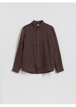 Reserved - Lniana koszula regular fit - ciemnobrązowy ze sklepu Reserved w kategorii Koszule męskie - zdjęcie 188986073