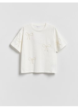 Reserved - Bawełniany t-shirt z aplikacjami - złamana biel ze sklepu Reserved w kategorii Bluzki dziewczęce - zdjęcie 188997234