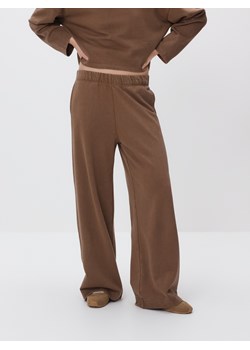 Reserved - Spodnie dresowe z bawełną - brązowy ze sklepu Reserved w kategorii Spodnie damskie - zdjęcie 188998620