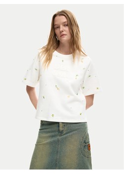 Desigual T-Shirt Oporto 26SWTK09 Écru Regular Fit ze sklepu MODIVO w kategorii Bluzki damskie - zdjęcie 188999440