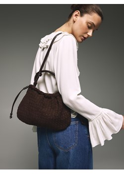 Reserved - Pleciona torebka z imitacji zamszu - ciemnobrązowy ze sklepu Reserved w kategorii Torebki damskie - zdjęcie 189001774