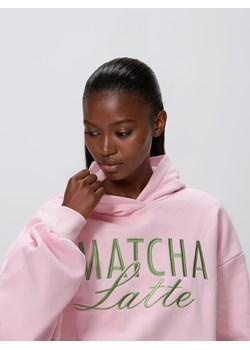 Reserved - Bluza oversize z haftem - pastelowy róż ze sklepu Reserved w kategorii Bluzy damskie - zdjęcie 189001843