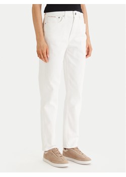 Calvin Klein Jeans Jeansy LV047F703G Biały Regular Fit ze sklepu MODIVO w kategorii Jeansy damskie - zdjęcie 189004230
