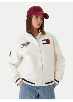 Tommy Jeans Kurtka bomber DW0DW22585 Biały Relaxed Fit ze sklepu MODIVO w kategorii Kurtki damskie - zdjęcie 189004231
