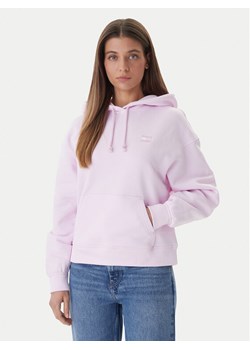 Tommy Jeans Bluza Badge DW0DW19414 Różowy Boxy Fit ze sklepu MODIVO w kategorii Bluzy damskie - zdjęcie 189004254