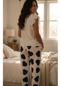 Piżama damska dwuczęściowa w czarne serduszka HEARINIA, Kolor biało-czarny, Rozmiar S, Passion ze sklepu Intymna w kategorii Piżamy damskie - zdjęcie 189007213