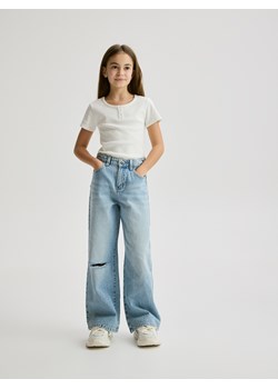 Reserved - Jeansy wide leg z przetarciem - niebieski ze sklepu Reserved w kategorii Spodnie dziewczęce - zdjęcie 189010923
