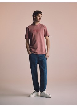 Reserved - T-shirt z nadrukiem Coca-Cola - brudny róż ze sklepu Reserved w kategorii T-shirty męskie - zdjęcie 189011514