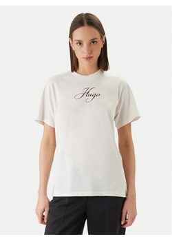 HUGO T-Shirt Vintage 50560566 Écru Regular Fit ze sklepu MODIVO w kategorii Bluzki damskie - zdjęcie 189021152
