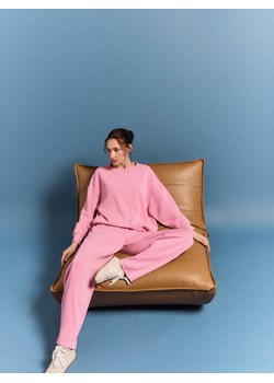 Mohito - Różowe spodnie dresowe z modalem - różowy ze sklepu Mohito w kategorii Spodnie damskie - zdjęcie 189022600