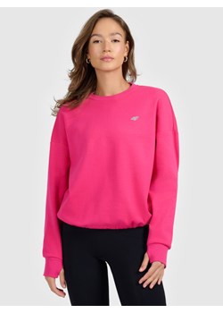 Damska bluza nierozpinana bez kaptura 4F 4FRAW25TSWSF2590 - różowa ze sklepu Sportstylestory.com w kategorii Bluzy damskie - zdjęcie 189027483