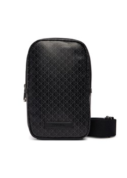 Calvin Klein Saszetka Emblem Aop Coated Square Sling LV04D3335G Czarny ze sklepu MODIVO w kategorii Torby męskie - zdjęcie 189029153