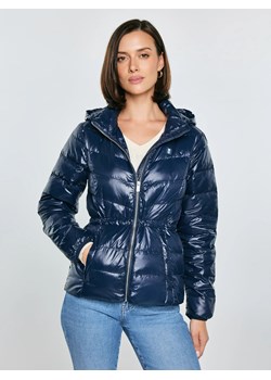 Kurtka damska puchowa z gumką w talii z kapturem granatowa Anissa 403 ze sklepu Big Star w kategorii Kurtki damskie - zdjęcie 189030441