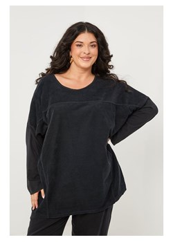 Curvy Lady Koszulka w kolorze czarnym ze sklepu Limango Polska w kategorii Bluzki damskie - zdjęcie 189038401
