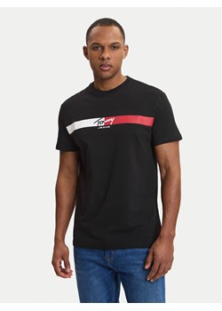 Tommy Jeans T-Shirt DM0DM22539 Czarny Regular Fit ze sklepu MODIVO w kategorii T-shirty męskie - zdjęcie 189038592