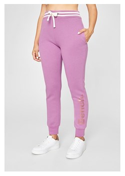 Bench Spodnie dresowe "Sinead" w kolorze jasnoróżowym ze sklepu Limango Polska w kategorii Spodnie damskie - zdjęcie 189053214