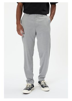 Matinique Spodnie chino w kolorze szarym ze sklepu Limango Polska w kategorii Spodnie męskie - zdjęcie 189055922