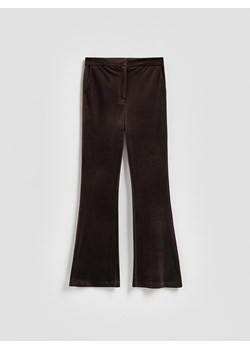 Reserved - Welurowe spodnie - brązowy ze sklepu Reserved w kategorii Spodnie damskie - zdjęcie 189058672